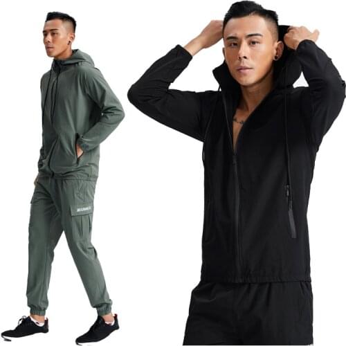 Running Jacket Man Pocket Gym Long Sleeve Hooded Zipper Outdoor Training Sportswear Compression Mens Sport Coat
