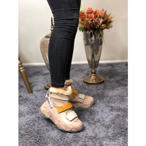 YENİ SEZON KADIN KIŞLIK BOT