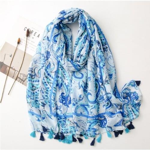 2021Hot Summer Women Scarf Bohemia printed Beach Hijab Shawls and Wraps Female Foulard Long Tassel Pashmina Bandana NEW