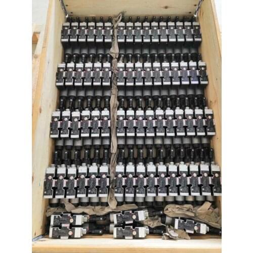 4WREE6W16-23/G24K31/A1V R900925657 4WREE 6 W16-2X/G24K31/A1V new rexroth valve