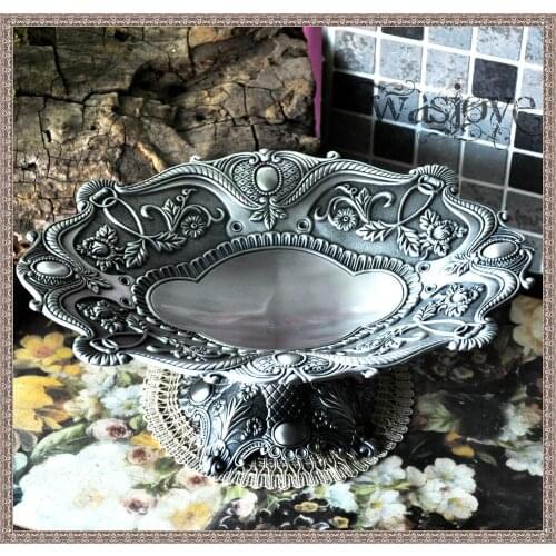 30x22cm Classic Gothic Oval Vintage Metal Carving Court Luxury European Fruit tray Decorative tray Creative Home Decoration 569