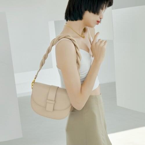 Bag Womens 2020 New Trend Semi-circular Saddle Bag Leather Womens Bag Armpit Small Round Bag Ladies Shoulder Messenger Bag