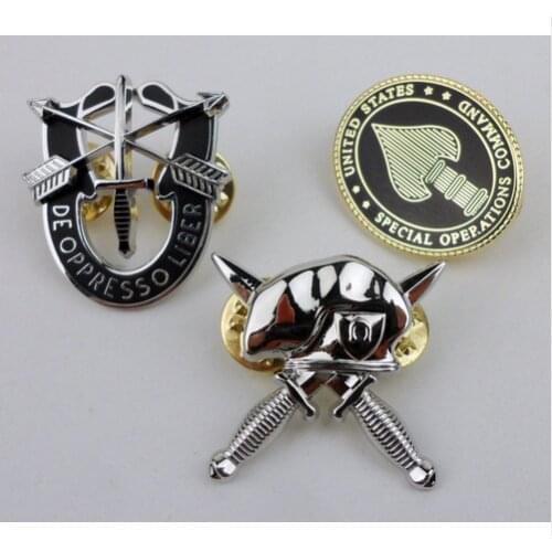 Tomwang2012. THREE UNITED STATES SPECIAL OPERATIONS COMMAND BADGE USSOCOM HAT PIN TACTICS