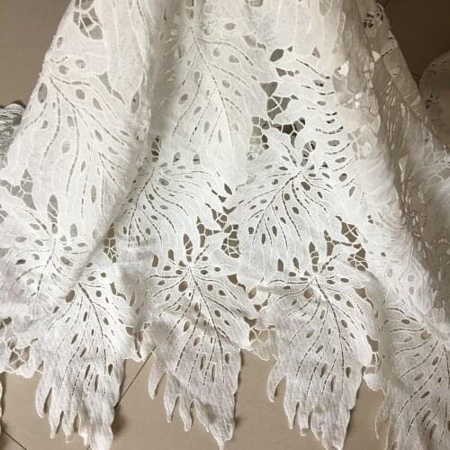 2Yards High Quality 2018 Latest White Leaves African Embroidery Cord Lace Guipure Lace Fabrics For Women Nigerian Wedding Dress