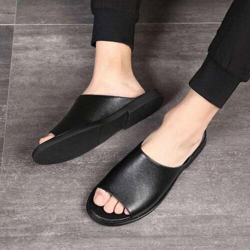 New Men Fashion Slippers Outside Real Leather Spandex Male Shoes Soft Easy To Match Cool Trendy Men Summer Shoes