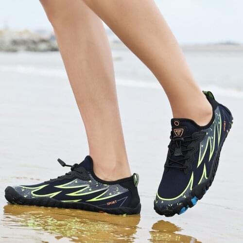 Men Outdoor Stream Aqua Shoes Male Summer Water Breathable Shoes Comfortable Hiking Swimming Shoes Large Size