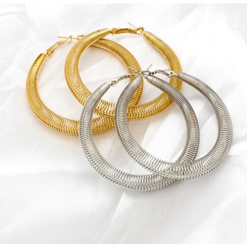 2021 New Trendy Large Spring Hoop Earrings for Women Punk Vintage Gold Color Geometry Female Earrings Fashion Jewelry