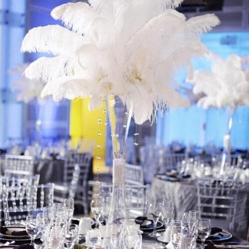 Wholesale 20-25CM White Ostrich Feathers for Wedding Centre Table Vase Party Home Decoration Crafts Background Plumes 10/50PCS