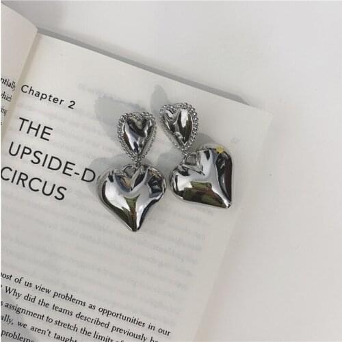 VSnow Minimalist Oversize Metallic Love Heart Dangle Earring for Women Girls Fashion Hot Silver Color Earring Jewelry Pendientes