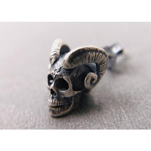 Retro Personality Evil Spirit Satan Stud Earrings Goat Horn Skull Stud Earrings Punk Gothic Men and Women Hip Hop Earrings