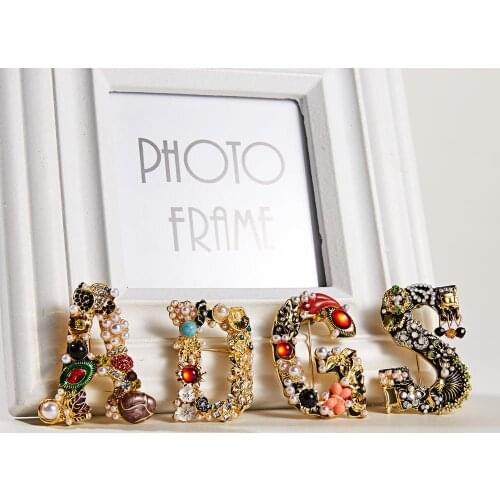 Vintage Gem Pearl Rhinestone Letter Brooch Pins Inital Alphabet Brooches for Women Men Trendy Clothes Accessories Dropshipping