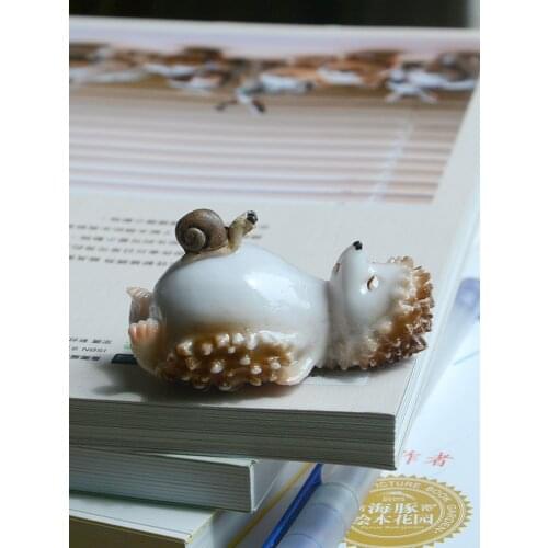Europe Creative cute Animal resin Hedgehog miniature Figurine tabletop Crafts fairy garden Mini home decoration Birthday gift