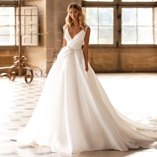 Robe De Mariee Organza Ivory Wedding Dress V-Neck Simple Trouwjurk Off the Shoulder Luxury Gelinlik Backless Suknia Slubna