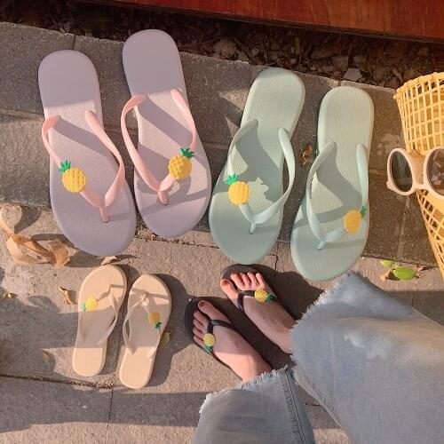 Cute pineapple decoration flip flops women candy color holiday beach slippers 2020 new summer jandal slides women sandalias