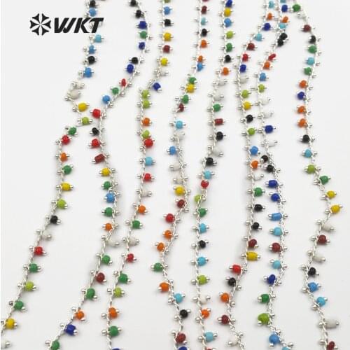 WT-RBC059 WKT Multi Colors Random Bead In Gold Electroplated Wire Wrapped Resin Bead Rosary Chain For Women Stylish