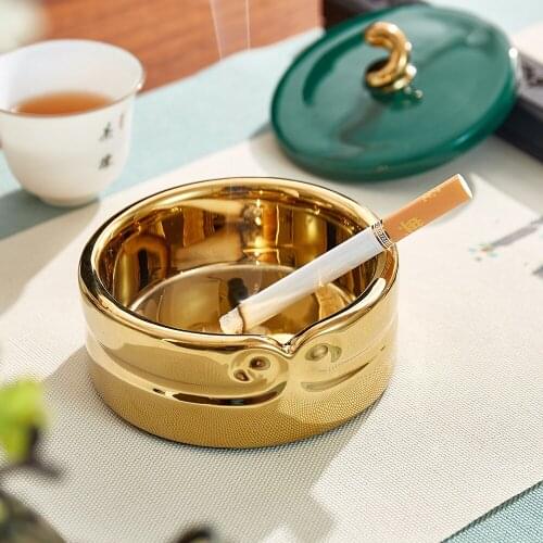 Golden metal Ashtray Creative travel Ashtray Vehicle Ashtray Decoration Ashtray Decorative Box Ashtrays With Lids Home Windproof