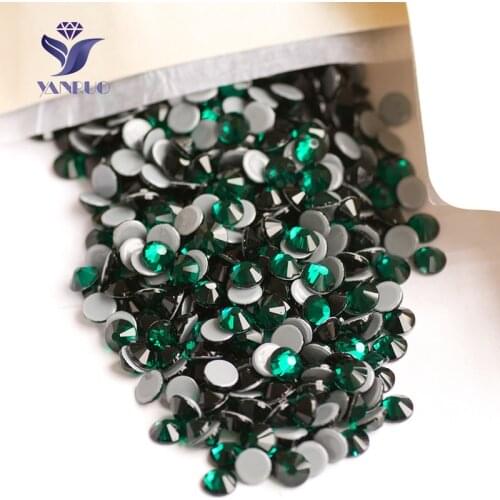 YANRUO 2058HF SS20 4.6-4.8mm Emerald Cristal Hotfix Rhinestones Best Quality Stones For Shoes Clothes