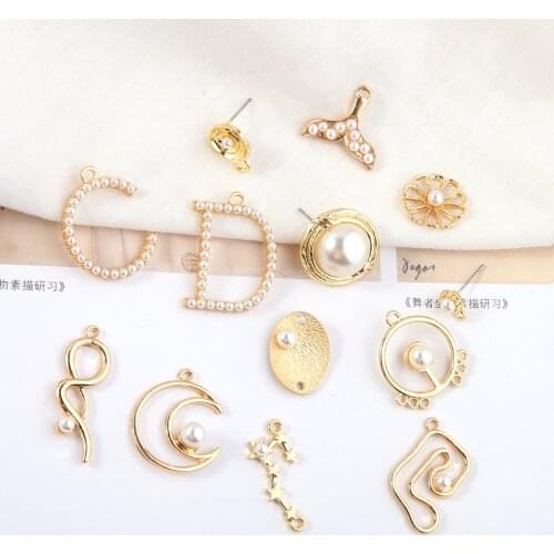 6pcs 2020 Wholesale Alloy Pearl Round Pendant Letter Dc Fishtail Geometric Stud Earrings For Women Diy Jewelry Accessories
