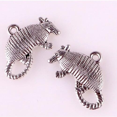 20pcs/lot Handmade Antique Silver Plated Rat Mouse Shape DIY Accessories Pendant For Jewelry Making 24055