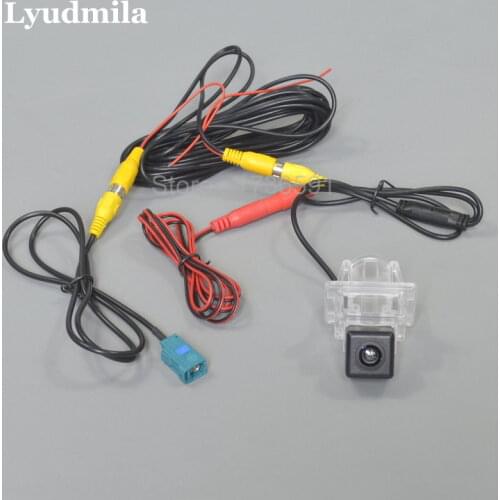 LYUDMILA RCA & Original Factory Screen Monitor For Mercedes Benz C Class W204 E Class W212 W207 C207 HD CCD Car Rear View Camera