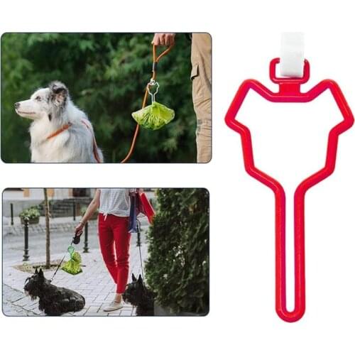 1pc Dog Poop Bag Hands-free Clip For Walking The Dog Towing Rope Toilet Bag Dispenser Pet Garbage Bag Holder Pet Supplies
