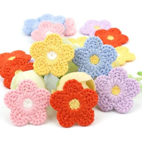 40Pcs 2.8cm Woolen Yarn Embroidery Flowers Patches Sew-on Appliques for Crafts Headwear Accessories DIY Hairpin Decor Ornaments