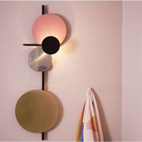 Nordic Loft Designer Colorful Metal Round Circle Led Wall Lamp Art DIY Planet Led Wall Scones Dinner Bedside Indoor Lighting
