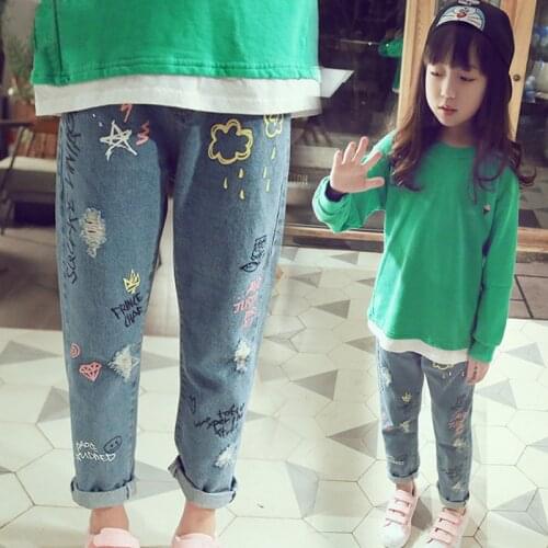 2018 Fashion Girls Denim Pants Spring Boys Jeans Pants Kid Clothing Girl Trousers Fall Children Jean Pants Patchwork Star Hole