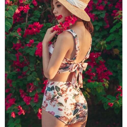 2021 Korea 's New Swimsuit Women 's Net Red Floral Small Fresh Steel Support Gathered And Slim Bikini Swimwear