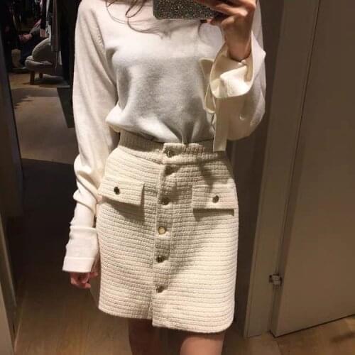 2018 Autumn and Winter New Urban Lady Style Metal Buckle Texture Half A-line Skirt
