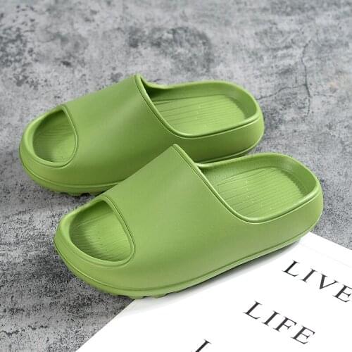 Fashion Summer Men Sandals Beach Shoes Thick Sole Non-slip Bathroom Comfortable Slides Flip Flops Couples Platform Home Sandals