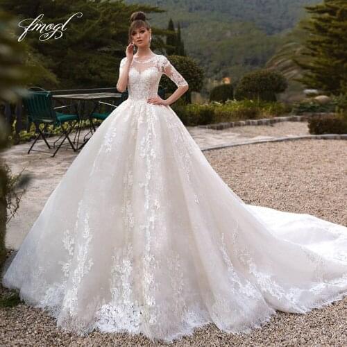 Fmogl Sexy Backless Half Sleeve Vintage Ball Gown Wedding Dresses 2021 Luxury Appliques Chapel Train Lace Princess Bridal Gowns