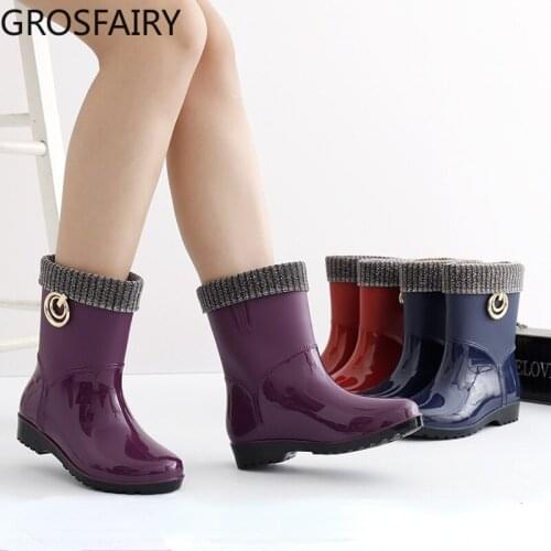 Rain Boots Womens Winter Warmth Trend Fashion Waterproof Boots Plus Velvet Sunny Rain Shoes Ladies Outdoor Waterproof Shoes