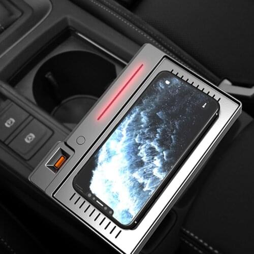 Car QI wireless charging phone charger fast charging plate water cup phone holder accessories for Audi Q3 2019 2020