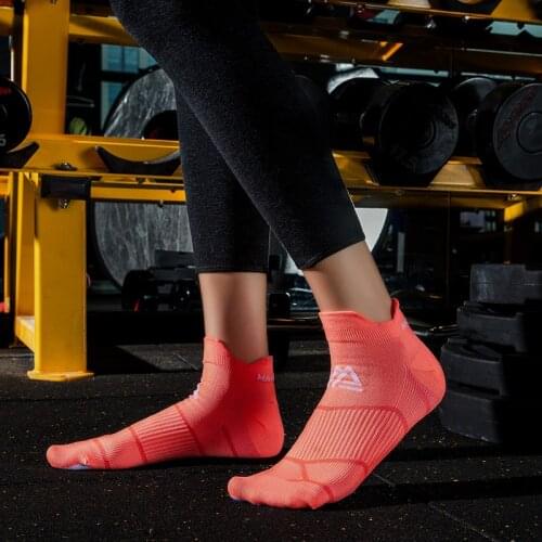 Running Socks Couples Unisex Basketball Breathable Sport Socks Mens Low Cut Road Bicycle Socks Sports Racing Cycling Socks