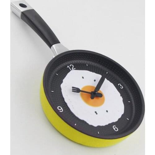 New Frying Pan Clock with Fried Egg - Novelty Hanging Kitchen Cafe Wall Clock Novelty Art Kitchen Clock Home Room Decoration