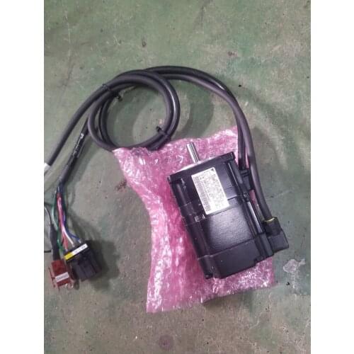 SGMPS-01ACA-YA13 servo motor , used in good condition . 85% appearance new , good working , free shipping