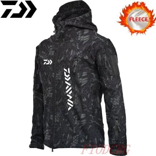 Daiwa Fishing Jackets Shark Soft Shell Camouflage Tactical Jacket Windbreaker Flight Pilot Hood Military Fleece Fishing Clothes