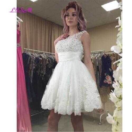 Sexy Lace Short Homecoming Dresses White Pearls Mini Formal Graduation Dress A-Line Cocktail Prom Party Gowns