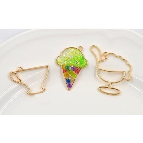 1pcs cupcake alice Bezel Gold Charm Bezel Setting Cabochon Setting UV Resin Charm