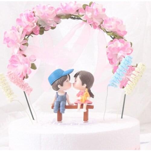 Birthday Cake Decoration Sitting Stool Kiss ing Couple Boy Girl Valentines Day Wedding Decoration Ornaments Gift Doll Pendant