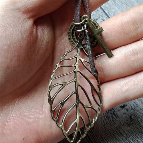2018 Fashion Leaf Pendant Necklace Long Sweater Chain For men vintage leather Boho Unique Statement Jewelry Gift kolye erkek