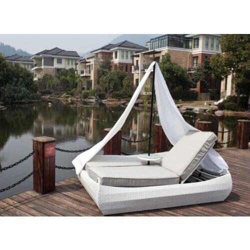 Wicker Outdoor LOUNGE Patio Furniture Daybed
