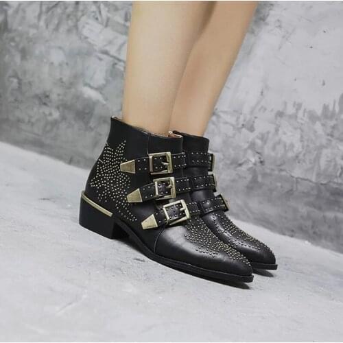 Fashion rivet real leather short boots ladies round head rivet flower Martin boots ladies luxury velvet boots Zapatos Mujer larg
