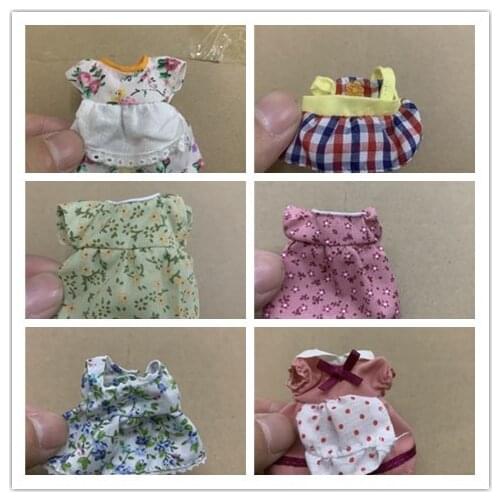 Geniune Sylvanian Doll Families Dollhouse Animal Figures furniture set clothes house food without package