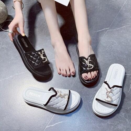 Slippers women 2021 famous brand letter logo sandals non-slip wear flatform bottom beach shoes casualflat female slippers