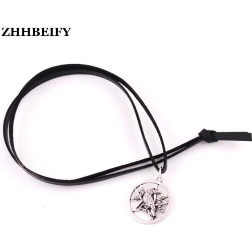 New arrival Drop shipping Raven Moon Pentacle Pendant Dark Moon Morrigan Crow Magick Pendant wheat bracelet Necklace