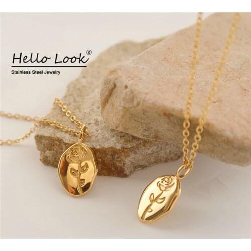 HelloLook Rock Rose Flower Necklace 18K Gold Plated Oval Pendant Necklace Hip Hop Stacking Jewelry on Neck for Women