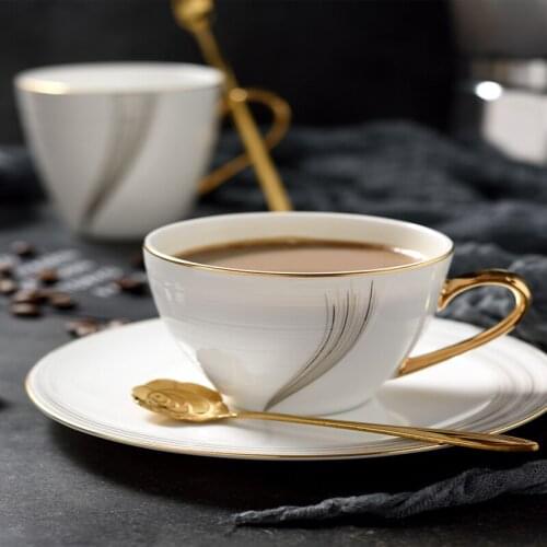 Europe coffee cup bone china Cup Mug cup and saucers spoon set design tazas de cafe espresso cup european coffee 220-300ml