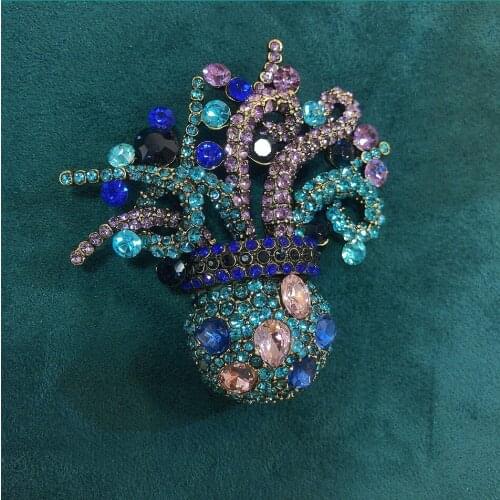 New Fahion Luxury Vintage Rainbow Crystal Octopus Brooches Alloy Rhinestone Ocean Animal Brooch Lady Party Pins Birthday Gifts